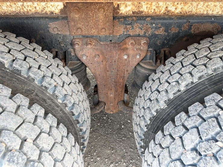 1995-kenworth-t800-image-11