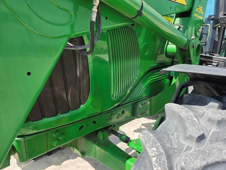 2006-john-deere-7520-image-23