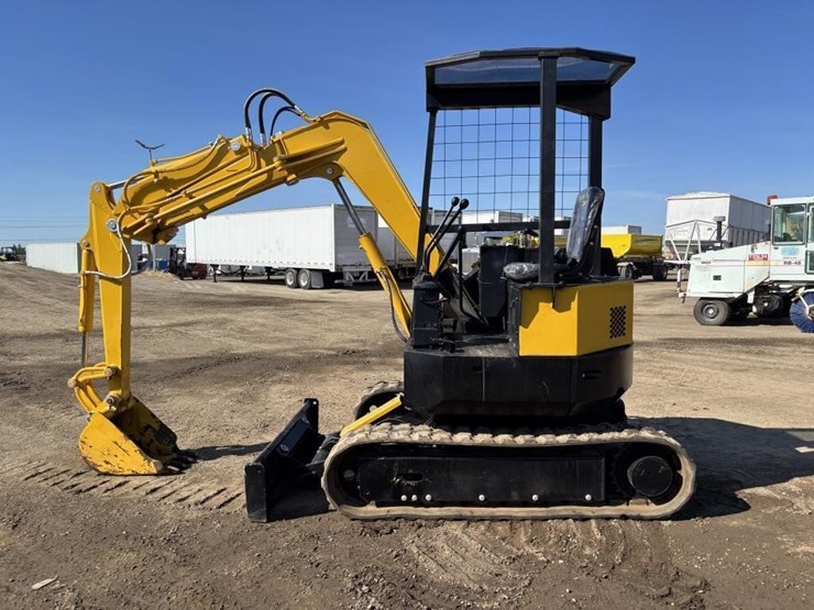 komatsu-pc28uu-image-5