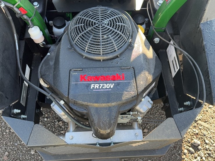 #4034-•-yakta-yxr-120-zero-turn-mower-image-9