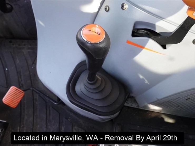 2018-new-holland-ts6.110-image-21