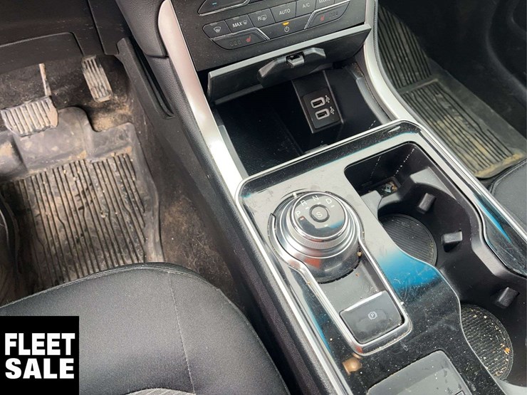 2019-ford-edge-sel-image-16