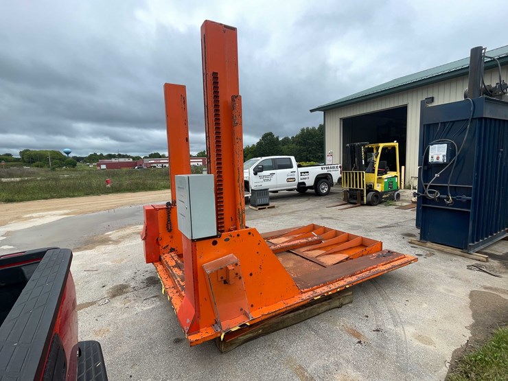 #356-•-forklift-lift-station-(shawano,-wi)-image-7