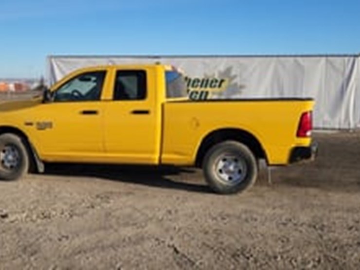 2019-ram-1500-classic-image-5