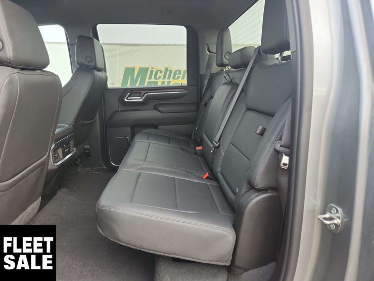 2024-gmc-sierra-2500hd-image-15