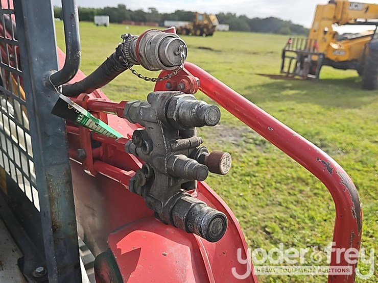 takeuchi-tl8r-image-15