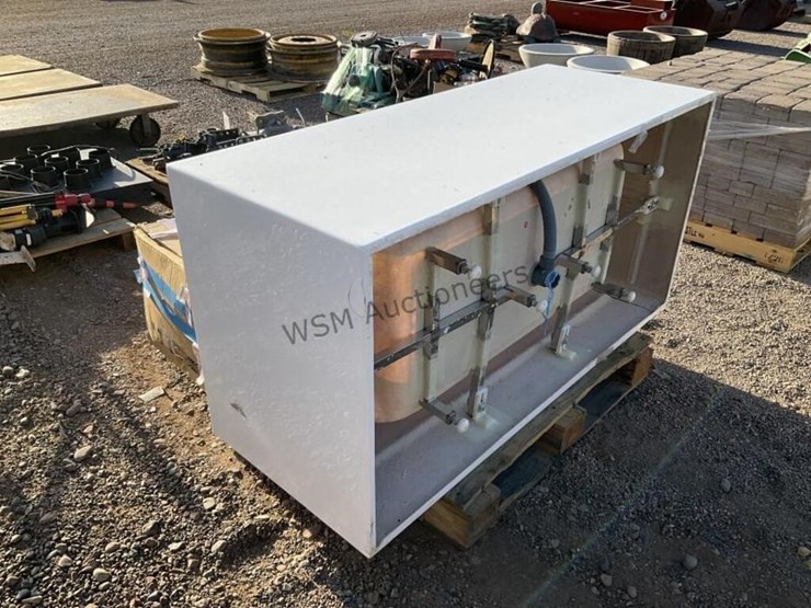 bathtub-and-telescoping-duct-cover-image-2