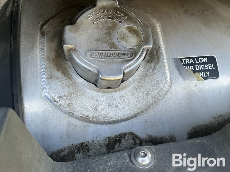 2016-freightliner-cascadia-125-image-14