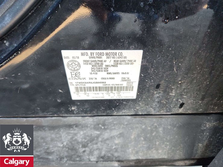 2018-ford-explorer-image-27