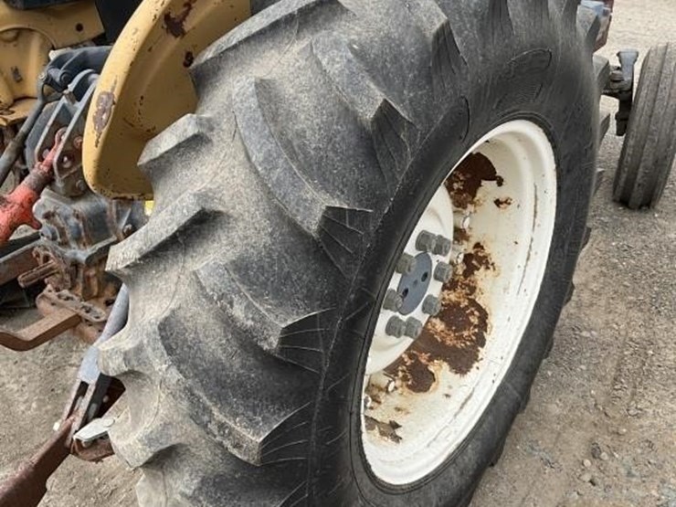 new-holland-4630-image-15