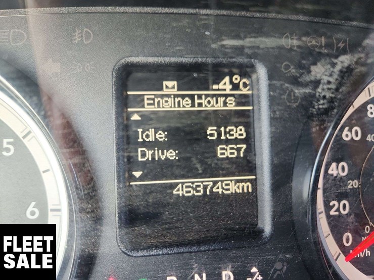 2019-ram-1500-classic-image-25