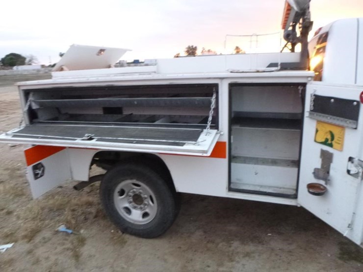 2003-chevrolet-2500-image-19