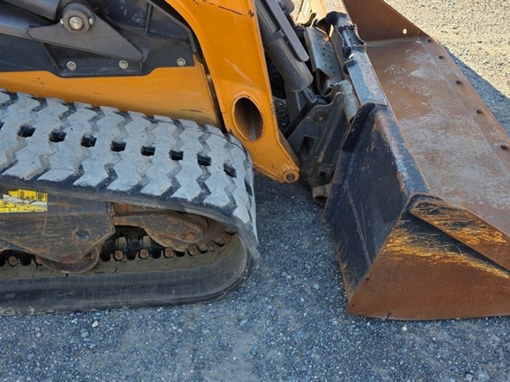 2021-case-tv450b-image-8