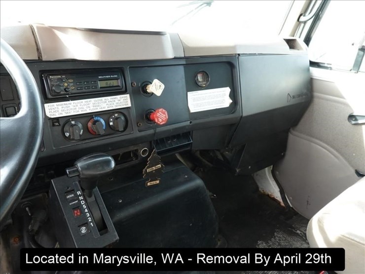 2001-international-4900-image-11