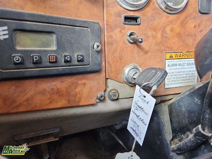2008-peterbilt-340-image-12