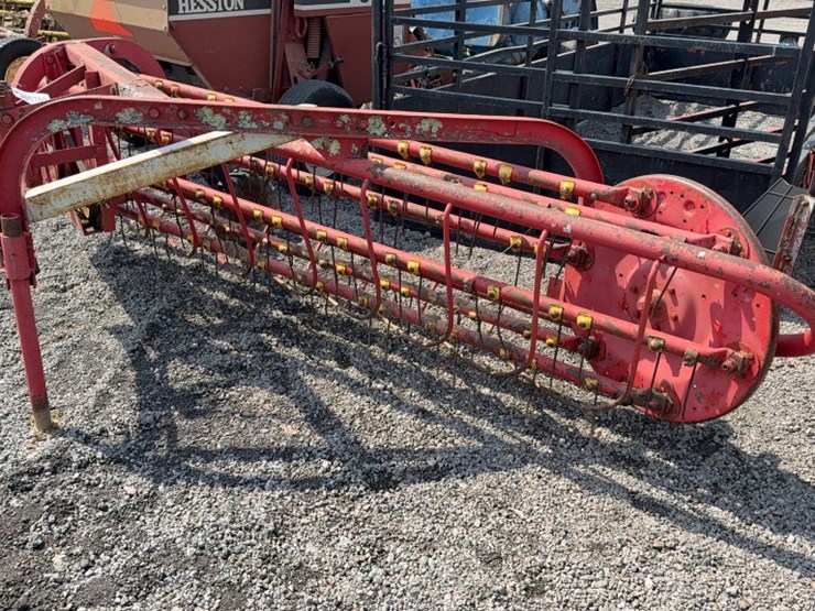 massey-ferguson-3-image-2