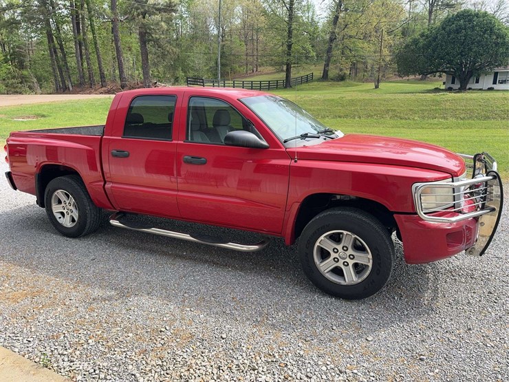 2011-dodge-dakota-image-7