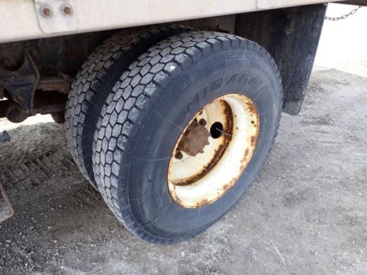 2012-ford-f750-xlt-image-41