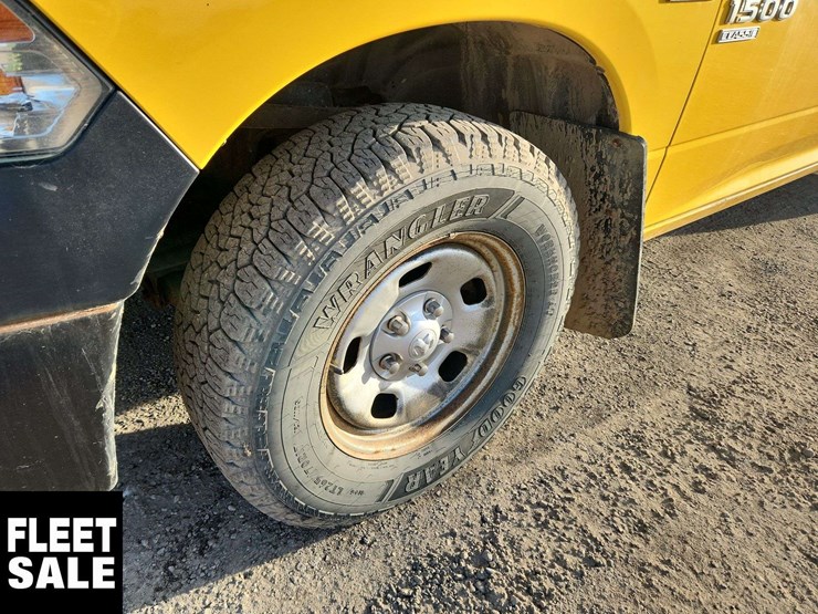 2019-ram-1500-classic-image-10