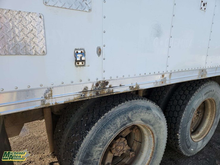 1998-mack-ch613-image-52