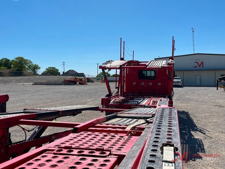 2015-peterbilt-389-image-8