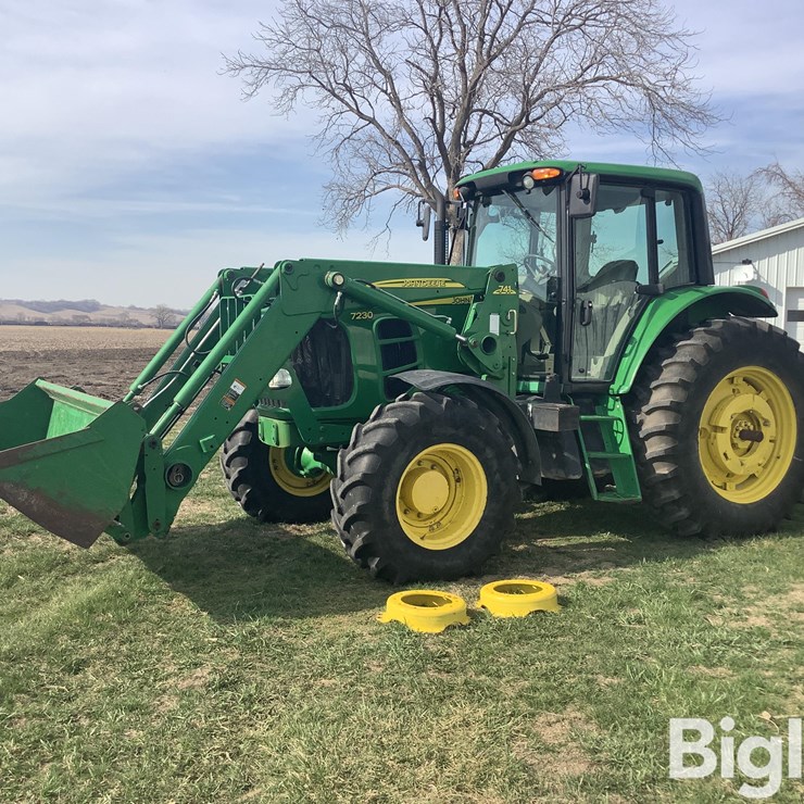 2011 JOHN DEERE 7230