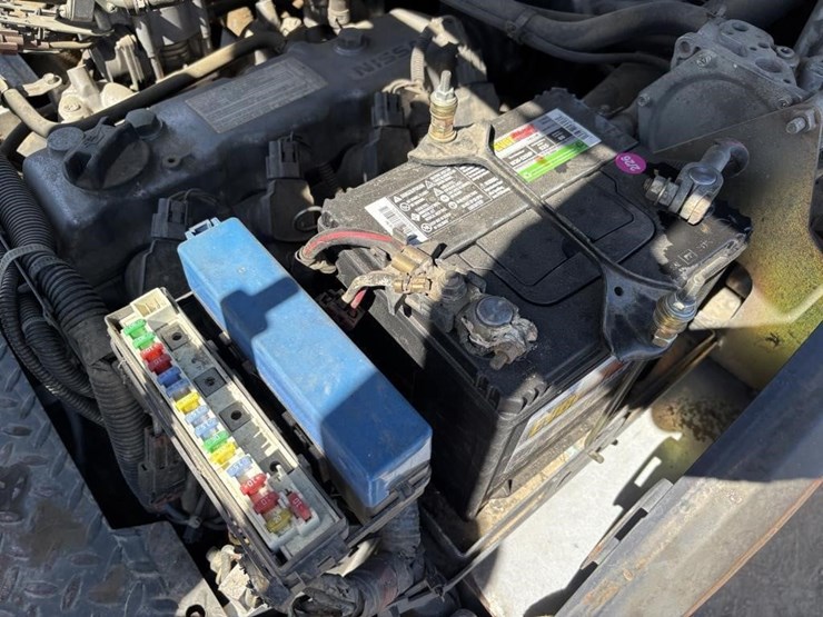 2007-nissan-mcp1f2a25lv-image-29