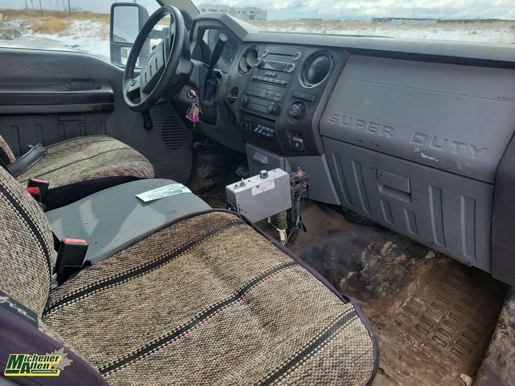 2012-ford-f450-image-25