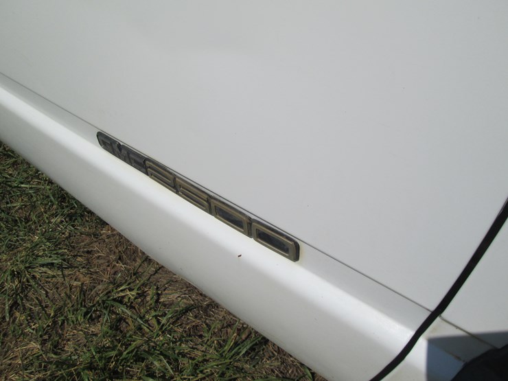 1996-gmc-2500-image-20