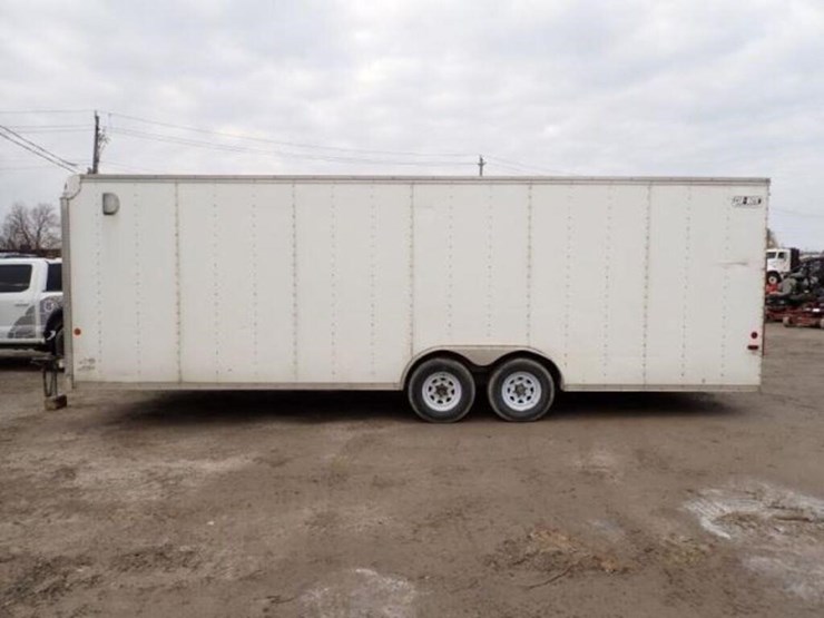 2011-car-mate-trailers-24-ft-t/a-enclosed-trailer-image-8