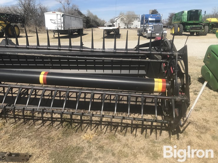 2011-case-ih-2152-image-11