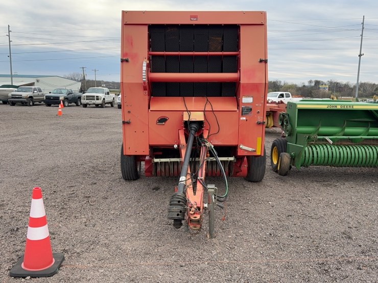 massey-ferguson-1745-image-2