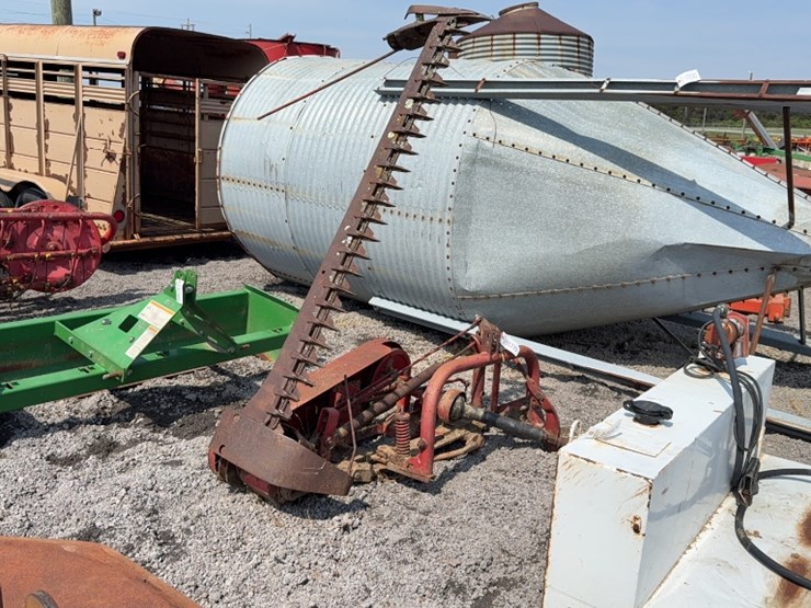 massey-ferguson-63-image-1
