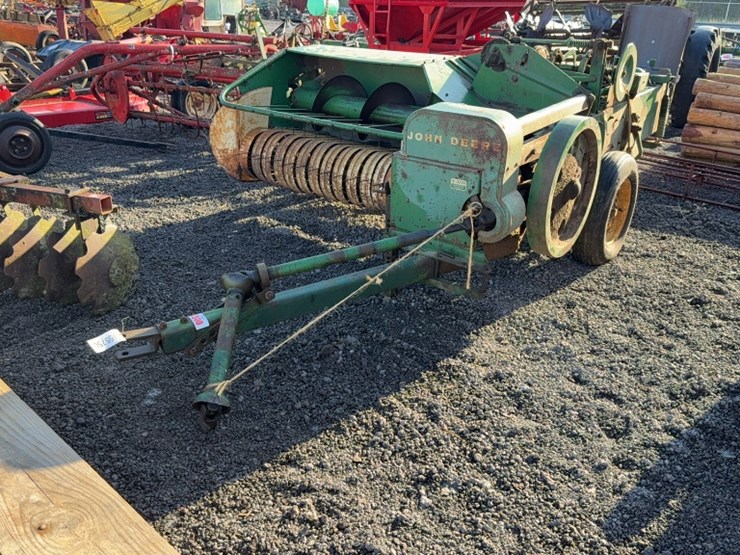 john-deere-24t-image-2