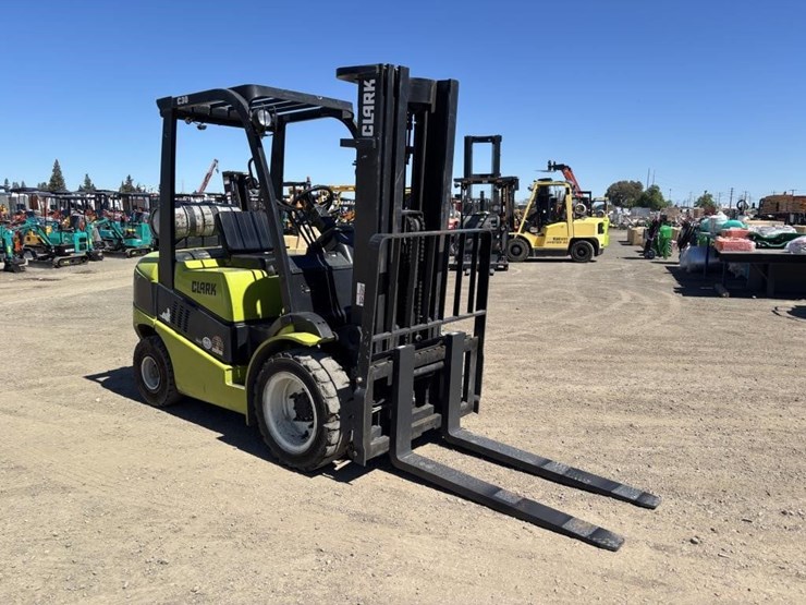 clark-c30l-image-2