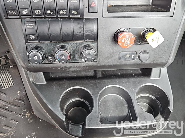 2019-international-lt-image-38