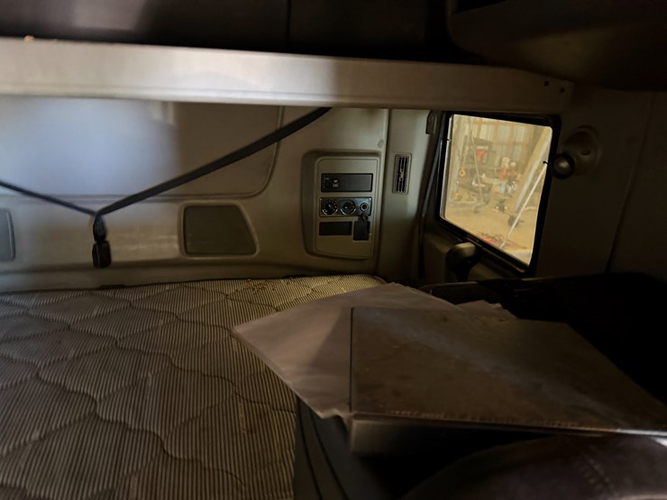 2014-international-prostar-image-85