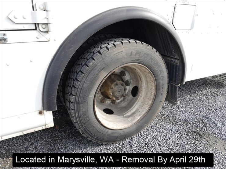 2008-freightliner-mt45-image-22