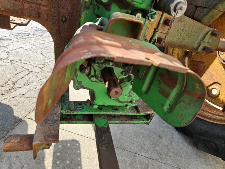 1954-john-deere-60-image-17