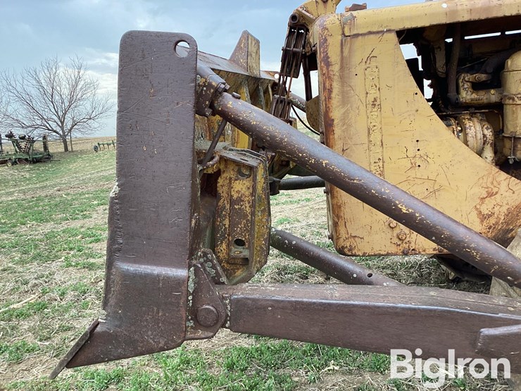 caterpillar-d8-image-18