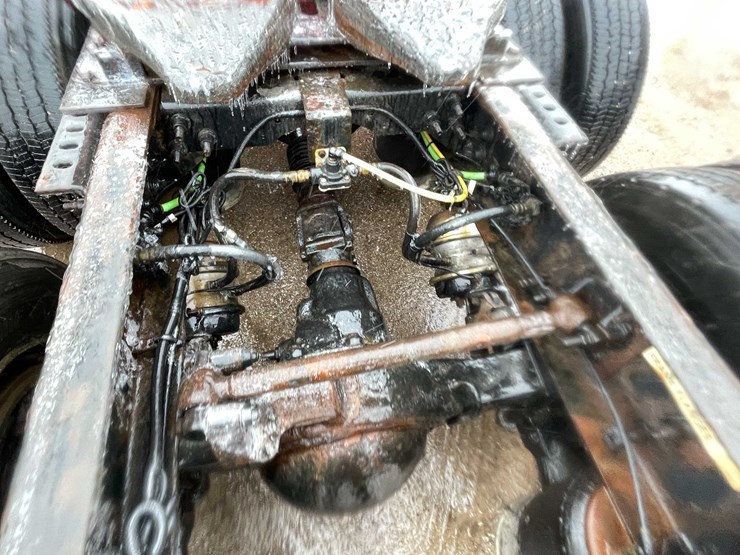 #234-•-2016-international-semi-tractor-(has-wi-title)-(denmark,-wi)-image-18