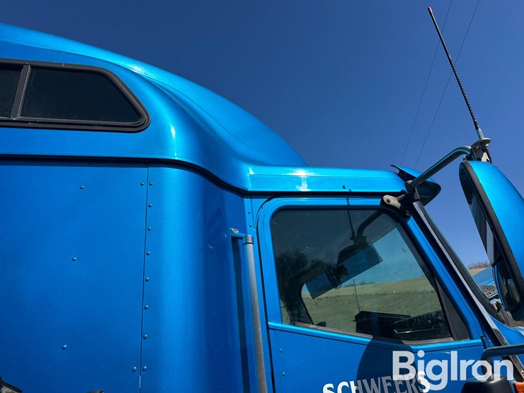 2000-international-2000-image-13