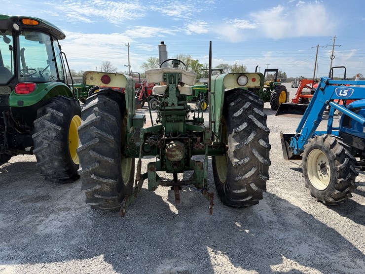 1964-oliver-1650-image-5