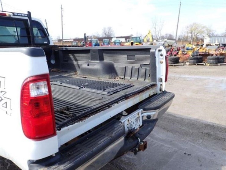 2006-ford-f350-xlt-image-30