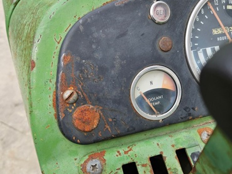 1965-john-deere-2010-image-29