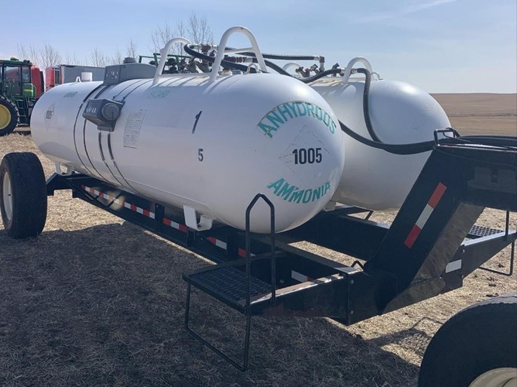2010-b-b-dual-anhydrous-tanks-on-running-gear,-100-2961-image-3