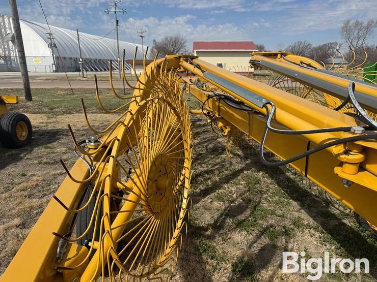 2021-vermeer-vr1428-image-17