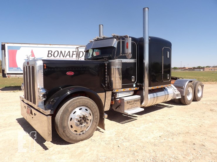 2008-peterbilt-389-image-1