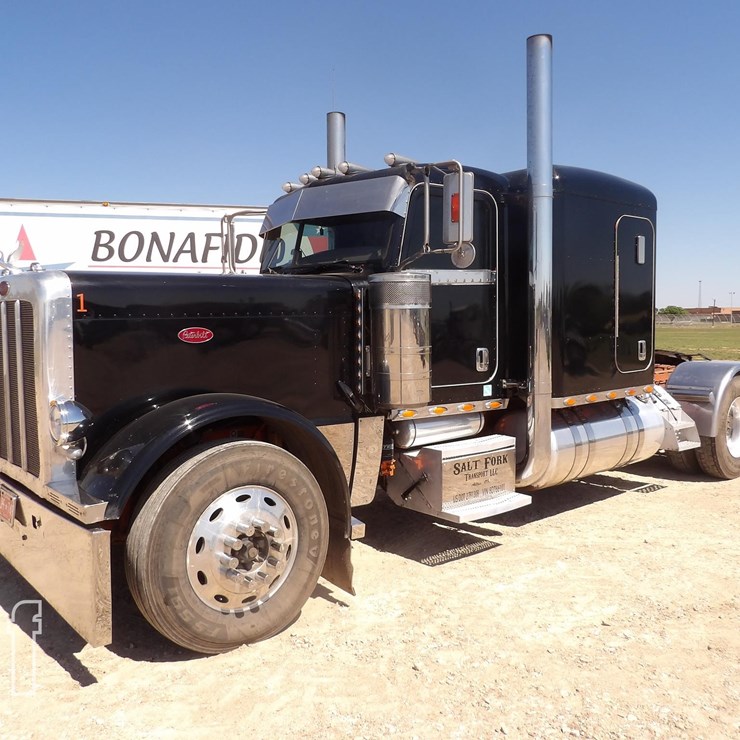 2008 PETERBILT 389