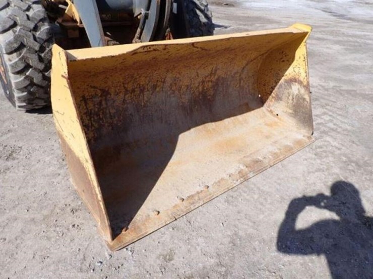 2011-deere-304j-image-28